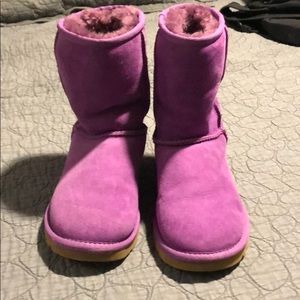 classic short UGGS